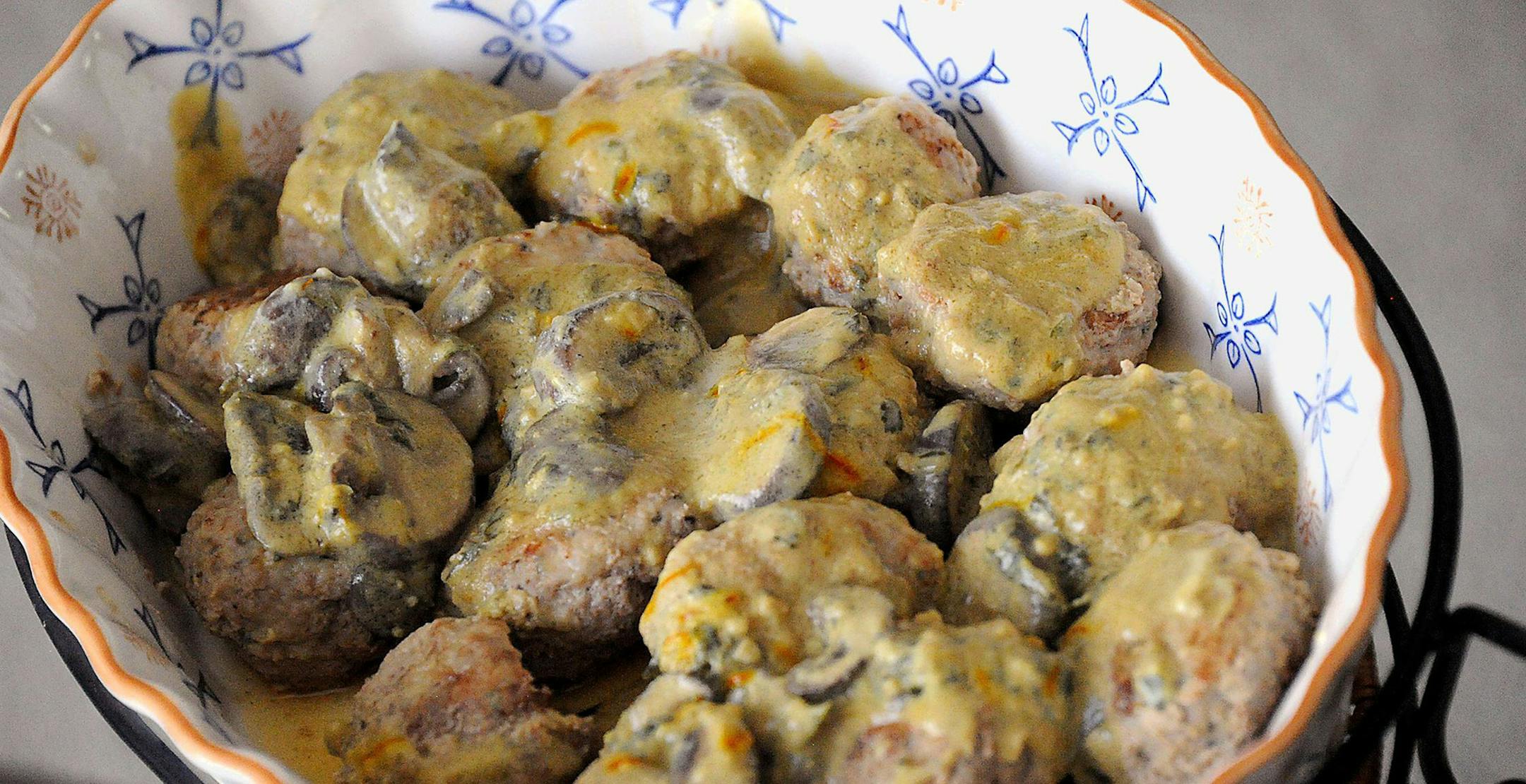 Meatballs with lemon sauce.