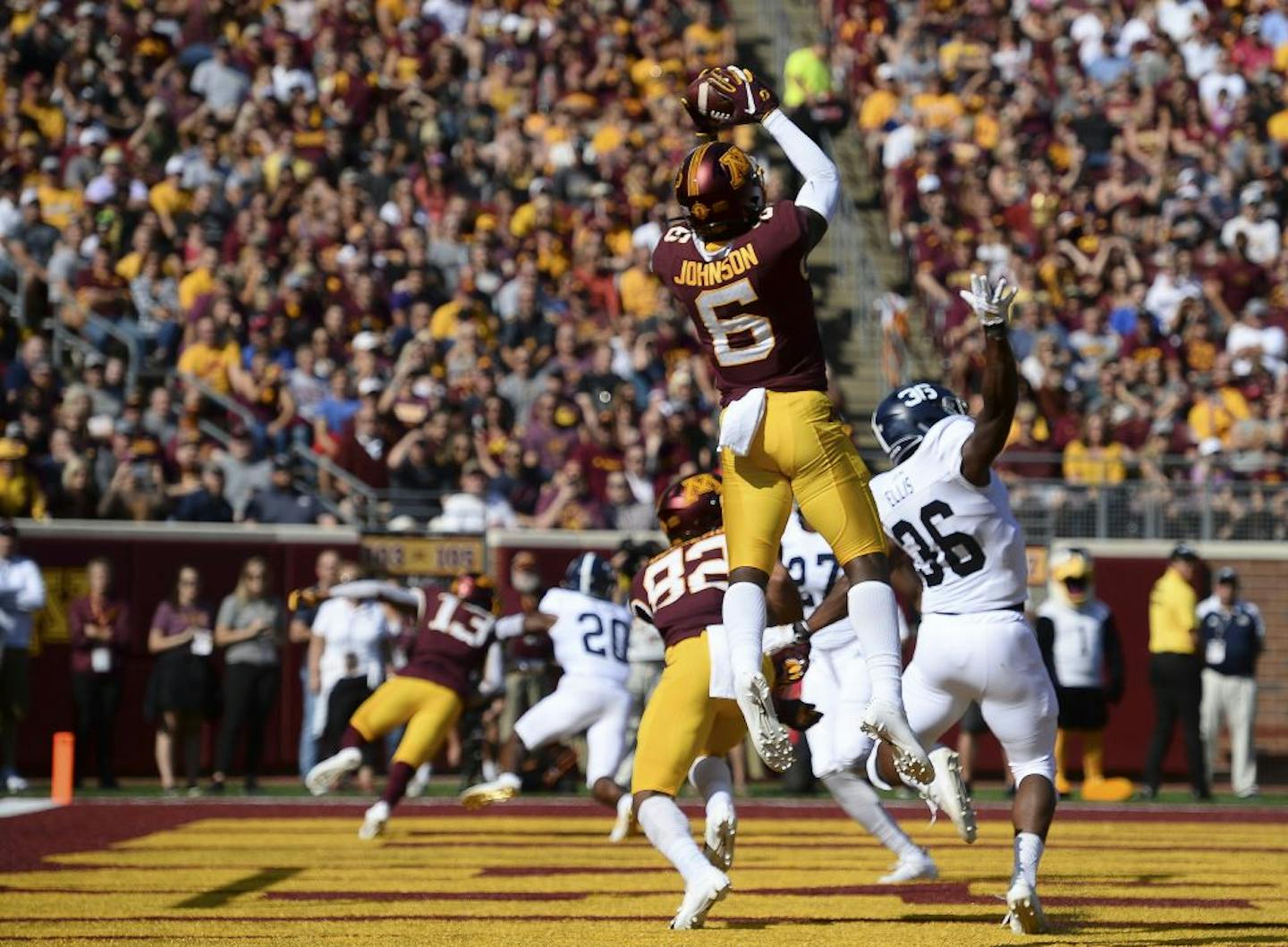 Tyler Johnson caught a touchdown pass during a nonconference game against Georgia Southern last season.