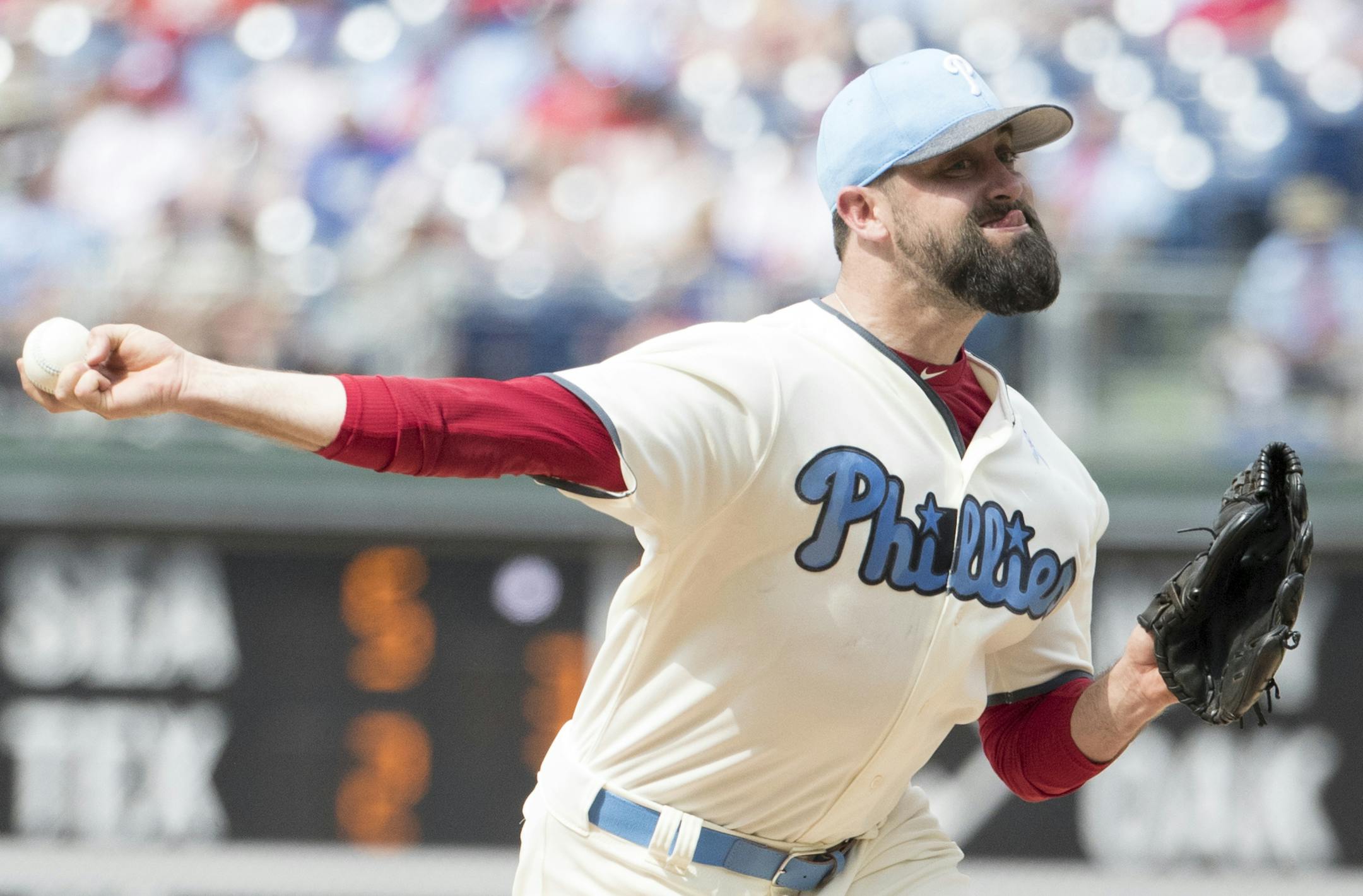 Philadelphia Phillies relief pitcher Pat Neshek throws a pitch during the seventh inning of a baseball game against the Arizona Diamondbacks, Sunday, June 18, 2017, in Philadelphia. The Diamondbacks won 5-4 in 10 innings. (AP Photo/Chris Szagola)