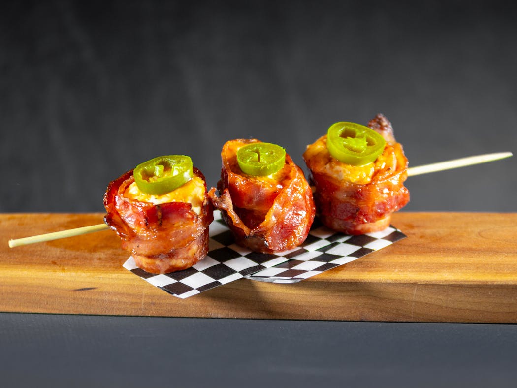 3 Piggy Pals On-A-Stick.