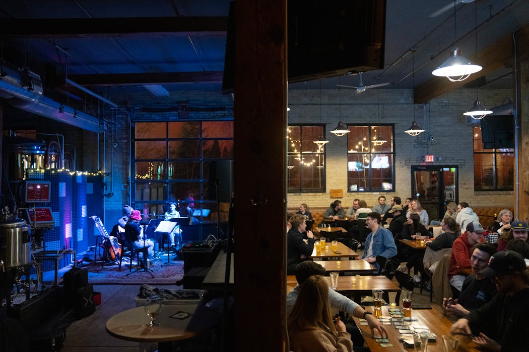 A full taproom listened to Mélange Trio perform on Feb. 2 at Padraigs Brewing in Minneapolis.