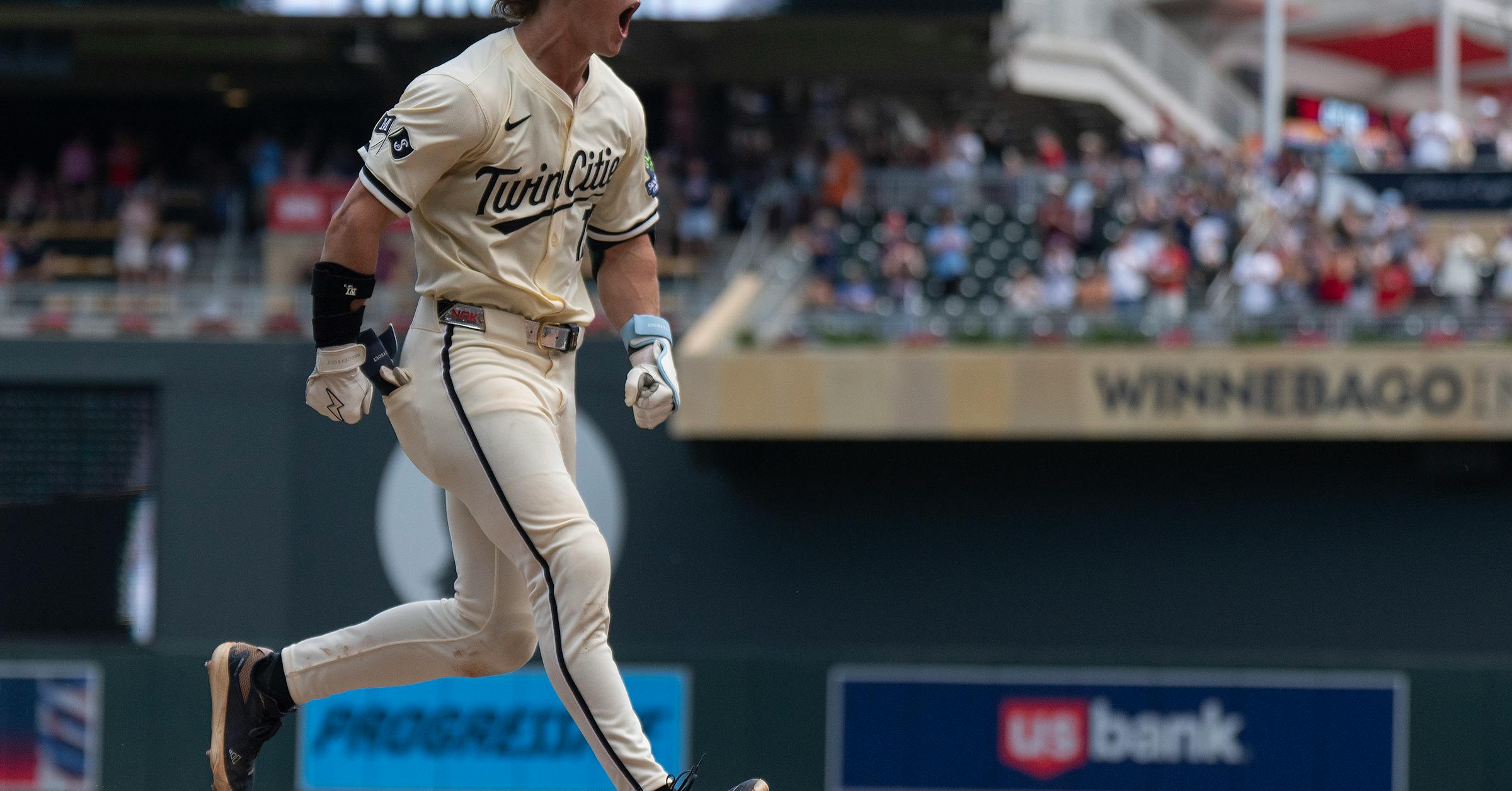 Luke Keaschall’s walk-off homer give Twins victory over Royals in 11 innings