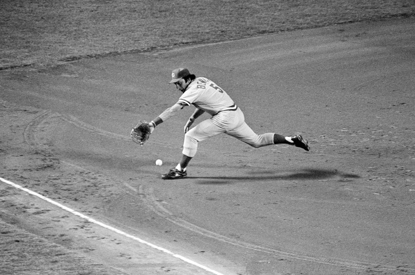 Johnny Bench moved to third base for the Reds late in his career.