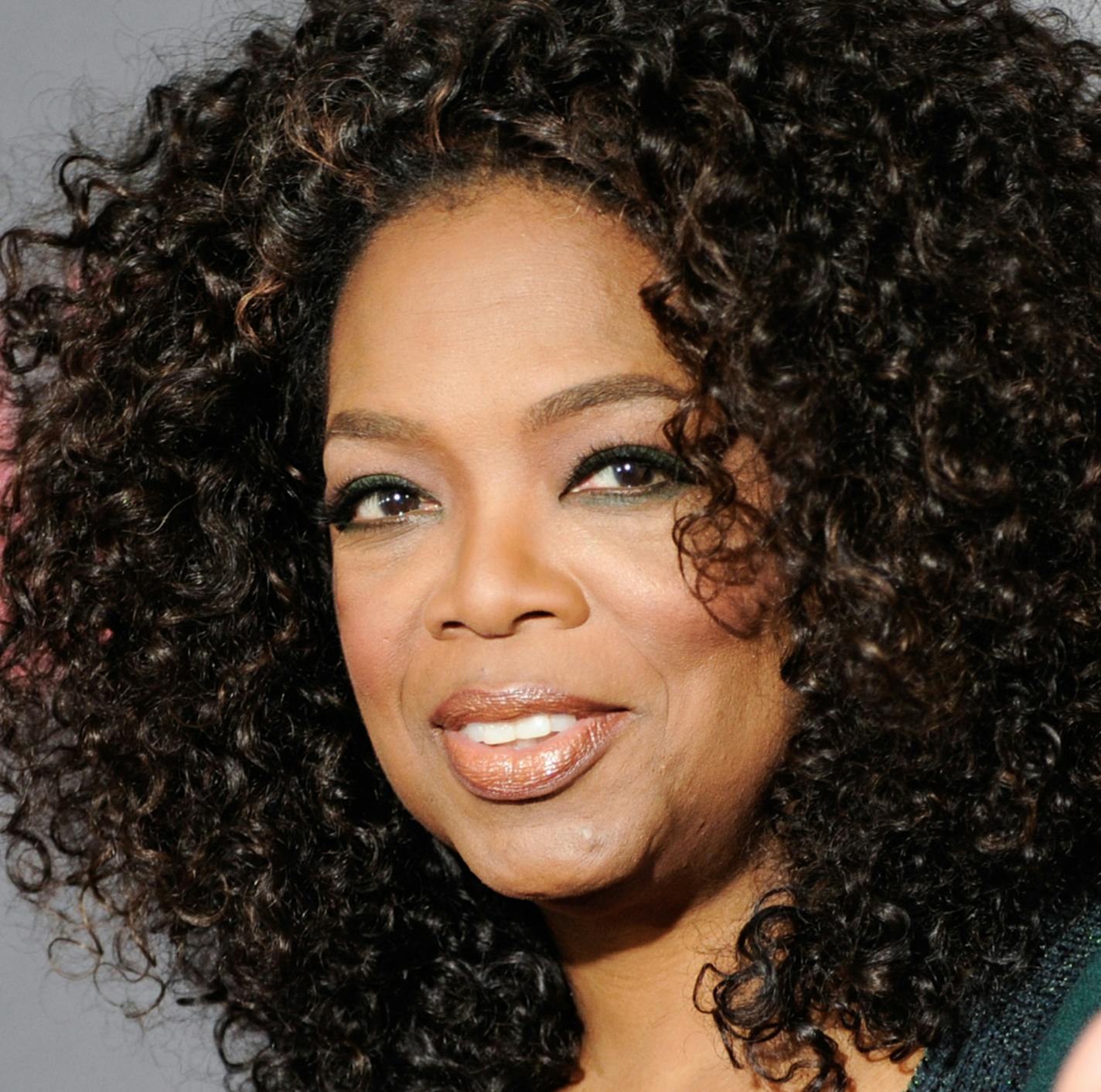 Producer Oprah Winfrey attends the premiere of "Selma" at the Ziegfeld Theatre on Sunday, Dec. 14, 2014, in New York. (Photo by Evan Agostini/Invision/AP) ORG XMIT: NYEA109