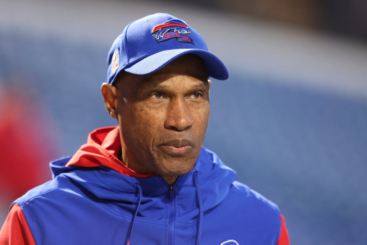 Buffalo Bills defensive coordinator and assistant head coach Leslie Frazier walks the sideline prior to an NFL football game, Sunday, Oct. 30, 2022, in Orchard Park, N.Y. (AP Photo/Bryan Bennett)