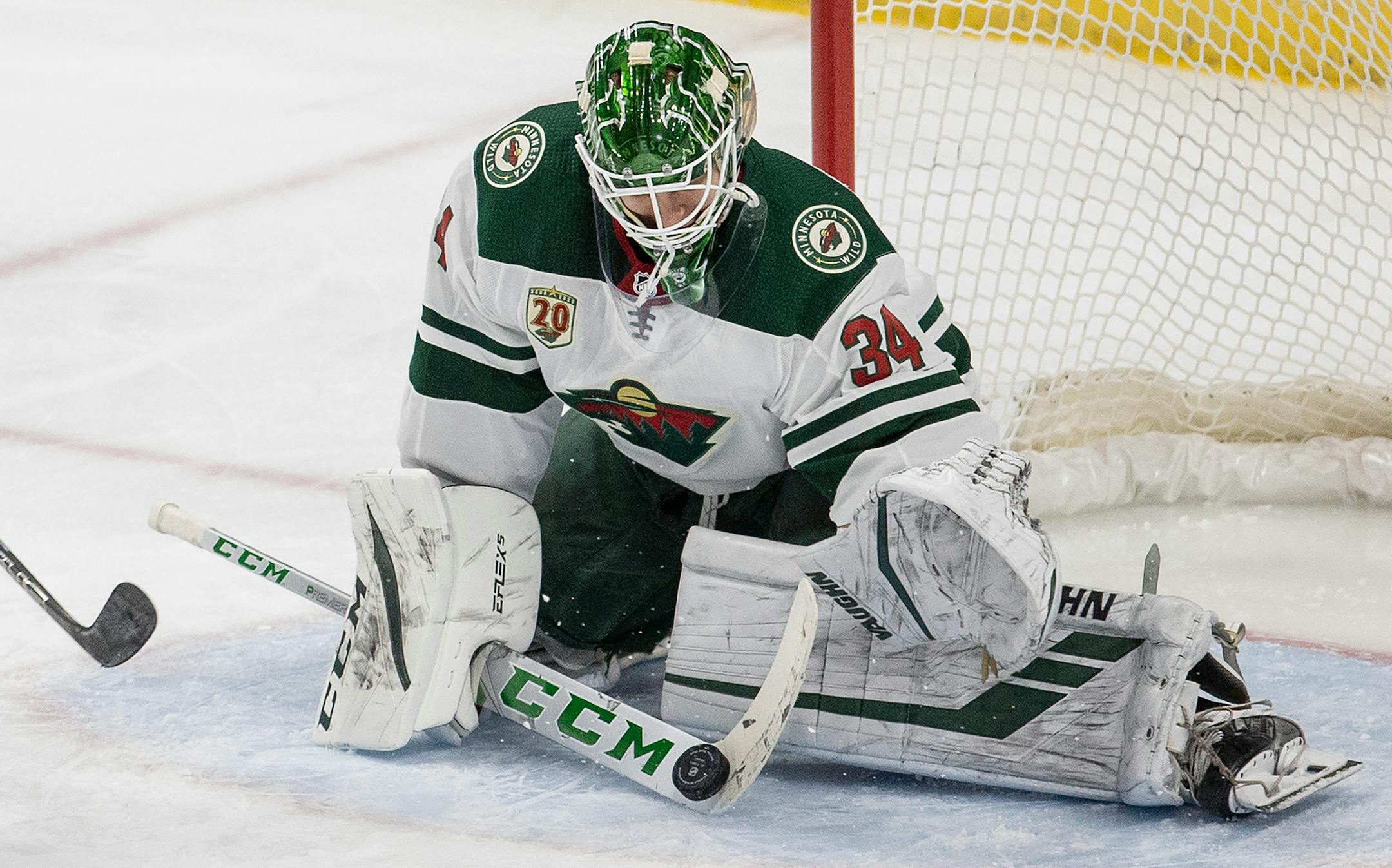Minnesota Wild goalie Kaapo Kahkonen (34) made a save in the third period.