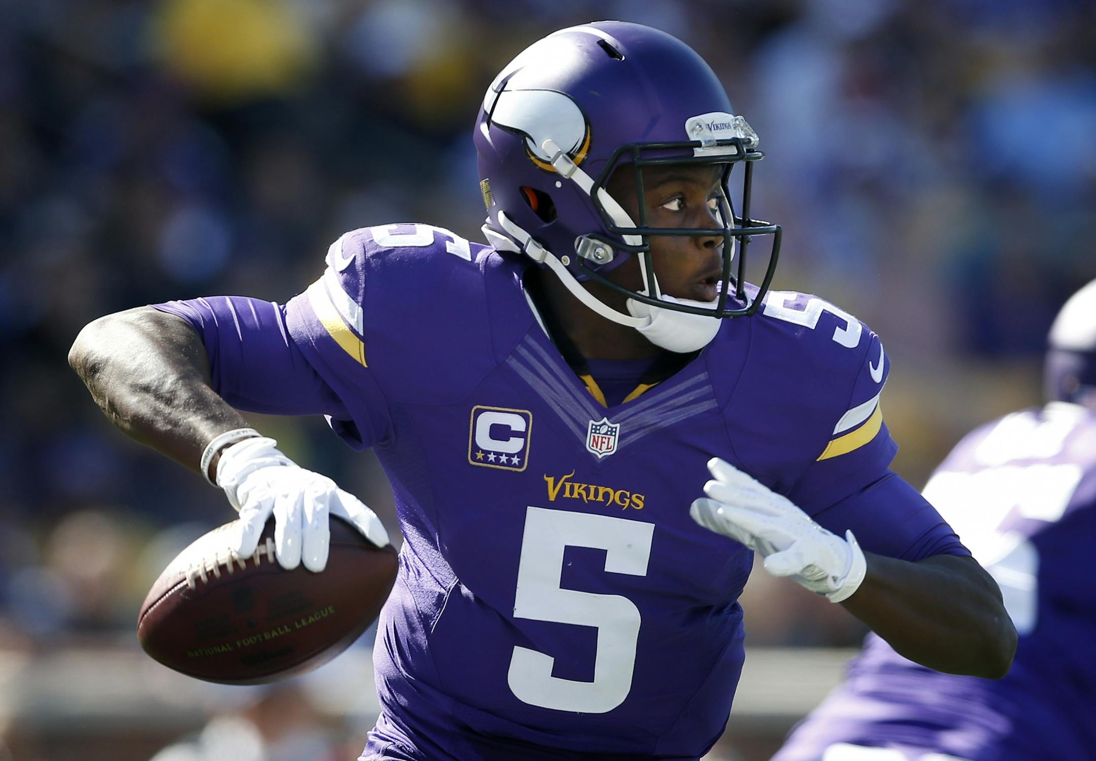 Minnesota Vikings quarterback Teddy Bridgewater (5) in the first quarter.
