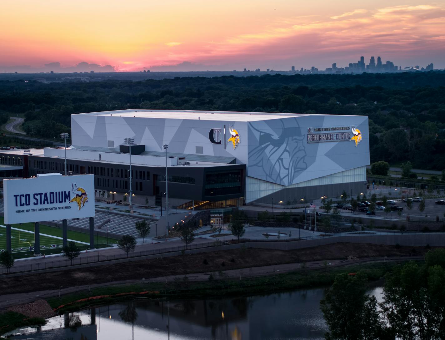 The TCO Performance Center. ] AARON LAVINSKY • aaron.lavinsky@startribune.com Previewing Vikings training camp in Eagan with double-truck including multiple vignettes and 30-inch story on the advantages the new digs give the team. The new facility was photographed Wednesday, June 27, 2018 in Eagan, Minn. ORG XMIT: MIN1806272216320100