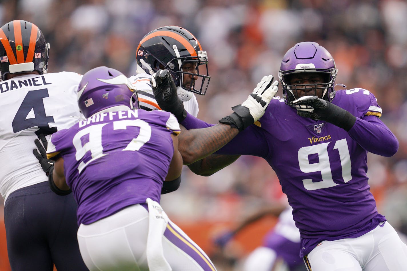 Vikings defensive end Stephen Weatherly, who has filled in as an interior rusher, wants to make a case to stay with the team in the regular-season finale against the Bears.