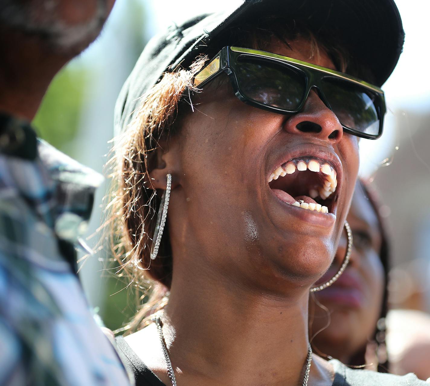 Diamond Reynolds, the girlfriend of Philando Castile, breaks down in tears during a press conference at the governor's residence. ] (Leila Navidi/Star Tribune) leila.navidi@startribune.com BACKGROUND INFORMATION: Protesters at the governor's residence in St. Paul on Thursday, July 7, 2016, one day after Philando Castile of St. Paul died after being shot by police in Falcon Heights, the aftermath of which was recorded in a video widely shared on Facebook.