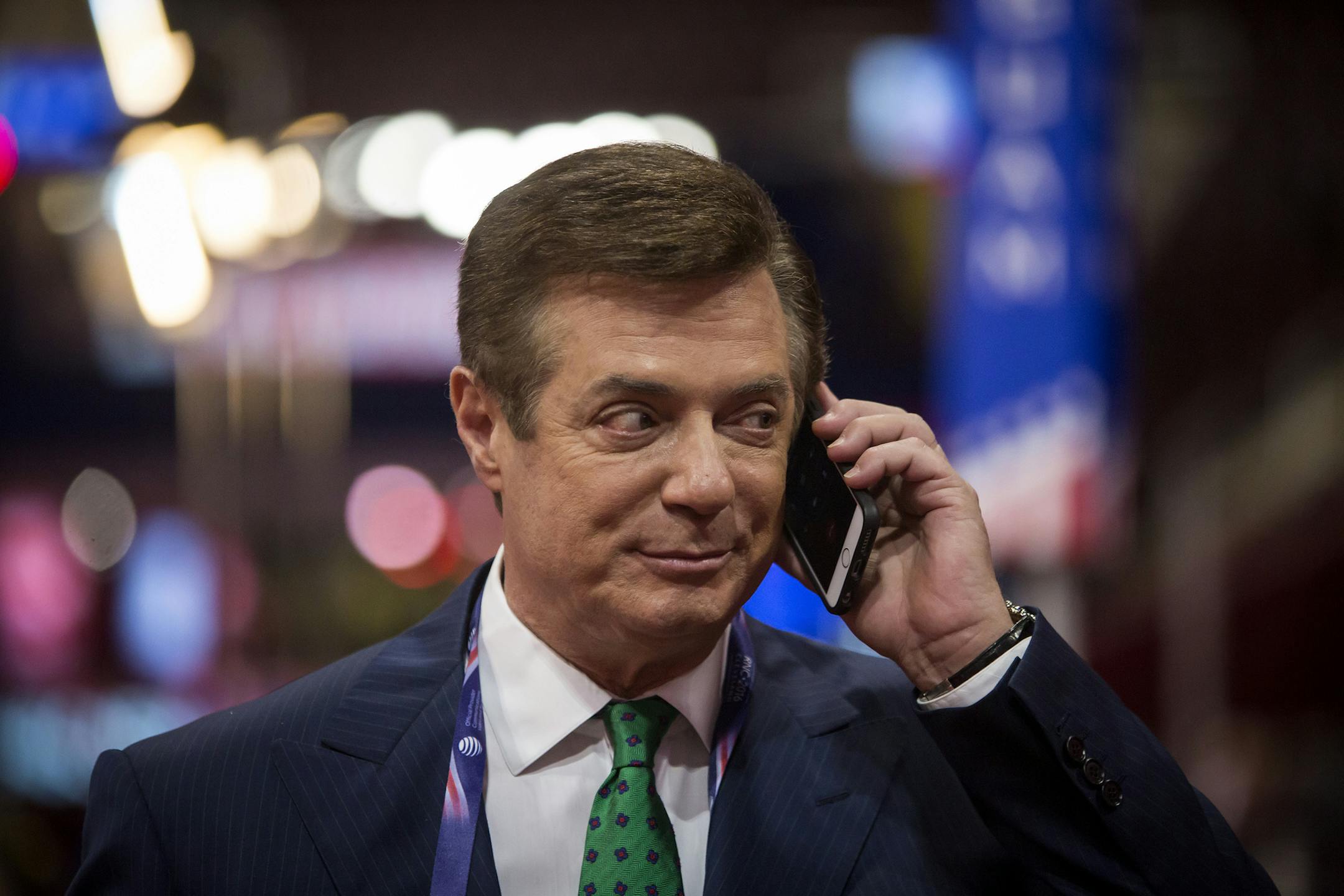 Federal agents who raided Paul Manafort's house as part of the Russian collusion investigation had a wide-ranging search warrant.