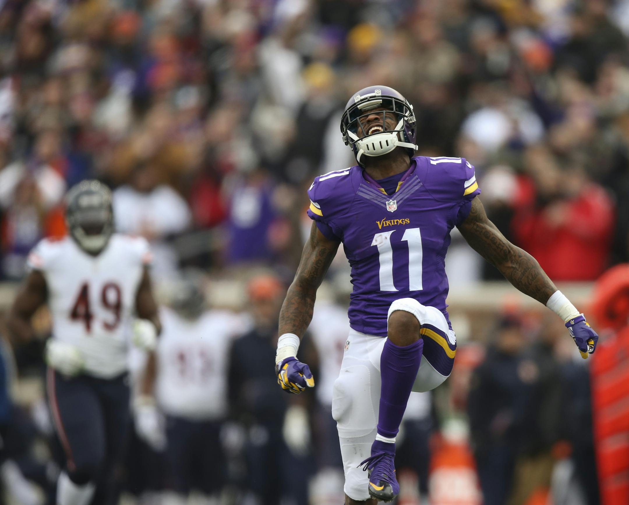 Vikings wide receiver Mike Wallace (11) celebrated his 34 yard catch in the second quarter Sunday. The Vikings scored three plays later. ] JEFF WHEELER &#xef; jeff.wheeler@startribune.com The Minnesota Vikings faced the Chicago Bears in an NFL football game Sunday afternoon, December 20, 2015 at TCF Bank Stadium in Minneapolis.