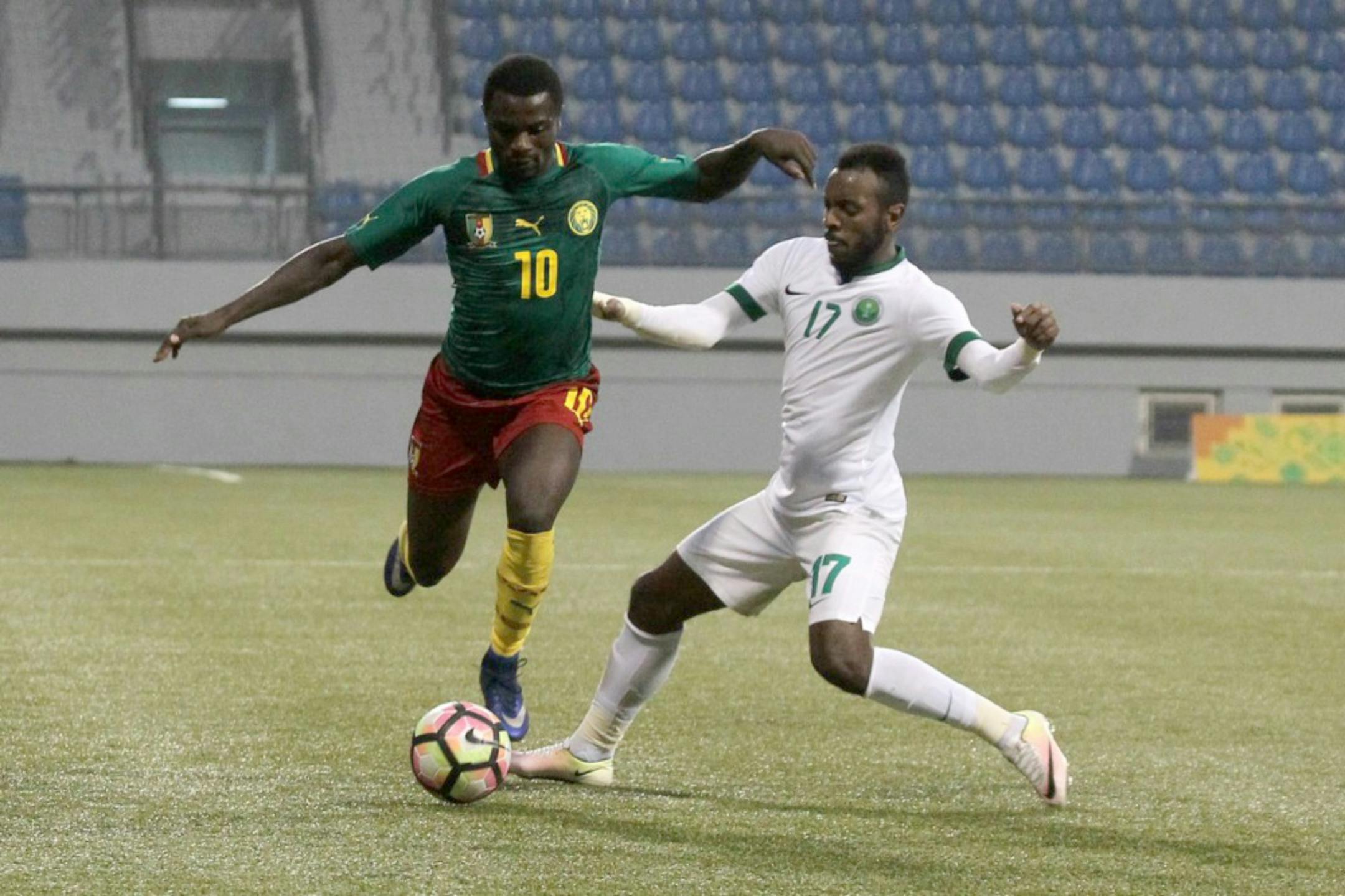 Frantz Pangop, left, competing in league play in Cameroon. He will join Minnesota United for the upcoming 2018 MLS season.