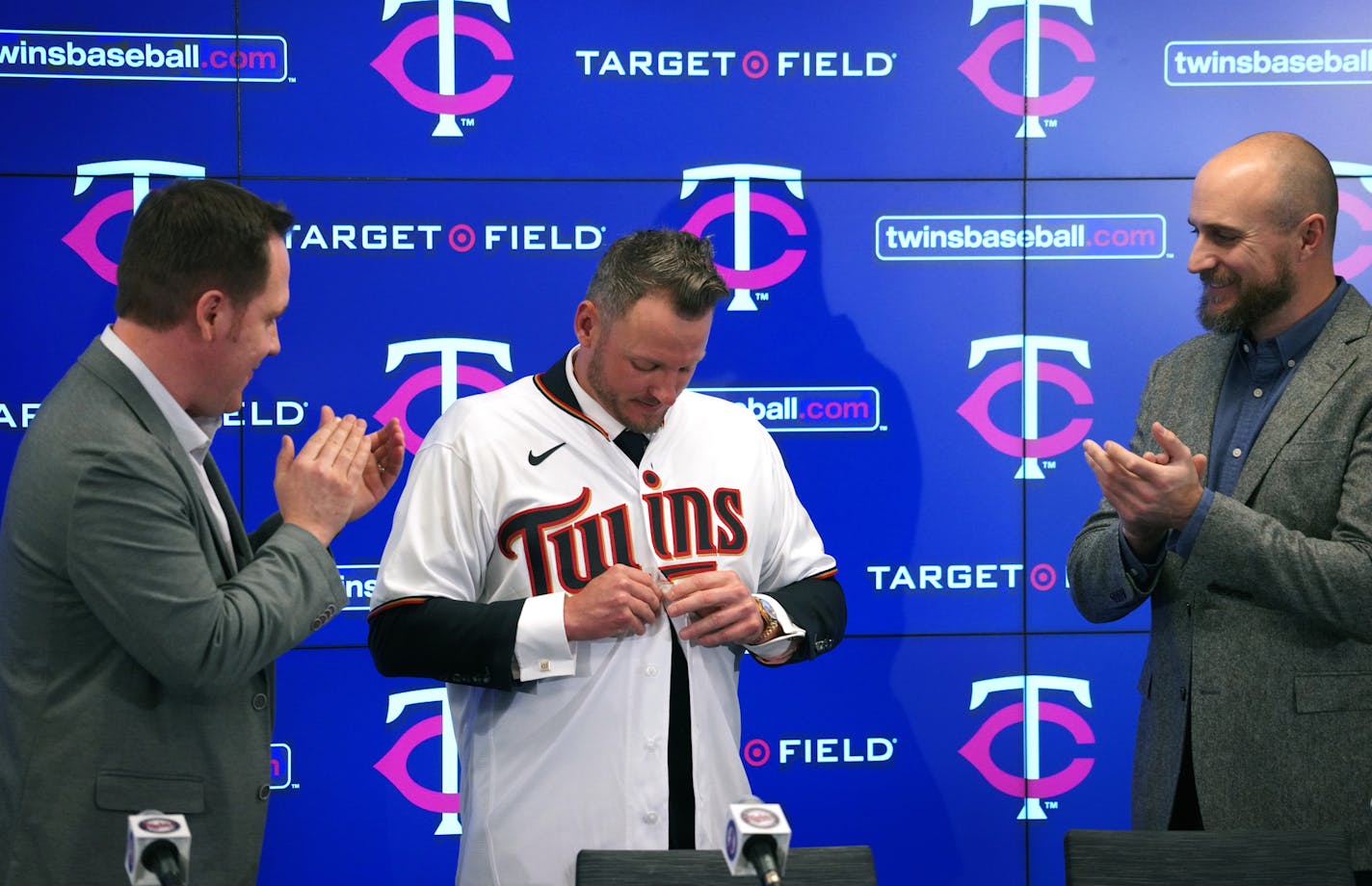 Josh Donaldson put on a Twins jersey for the first time during a Wednesday afternoon press conference at Target Field. Derek Falvey and Rocco Baldelli applauded as he buttoned it up.