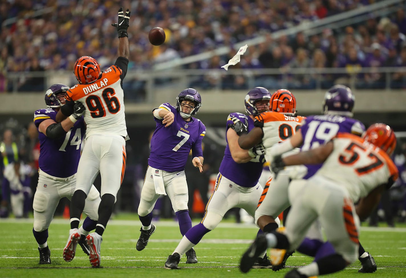 Minnesota Vikings quarterback Case Keenum (7) threw towards Minnesota Vikings wide receiver Adam Thielen in the second quarter.