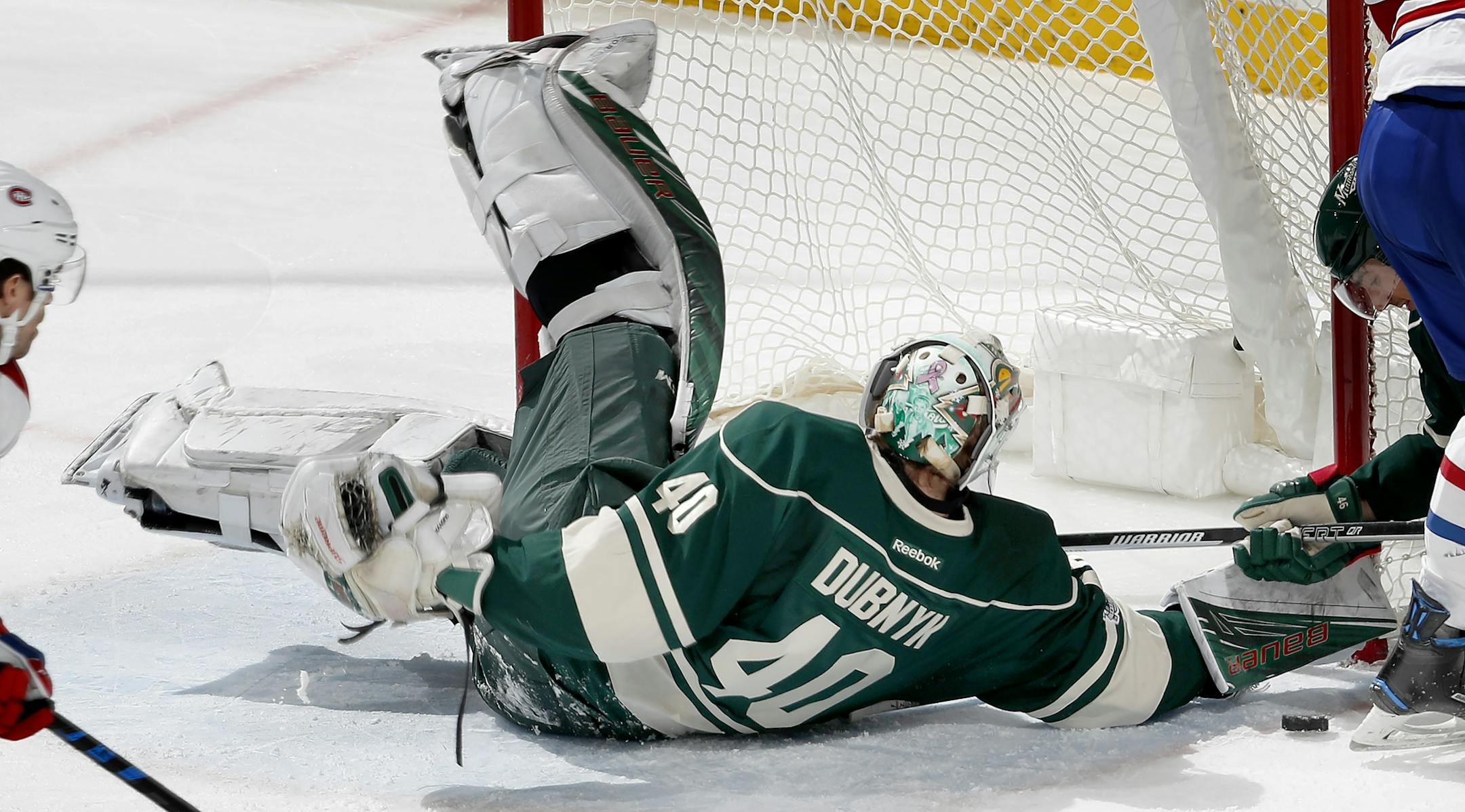 Wild goalie Devan Dubnyk (40) made a save in the third period.