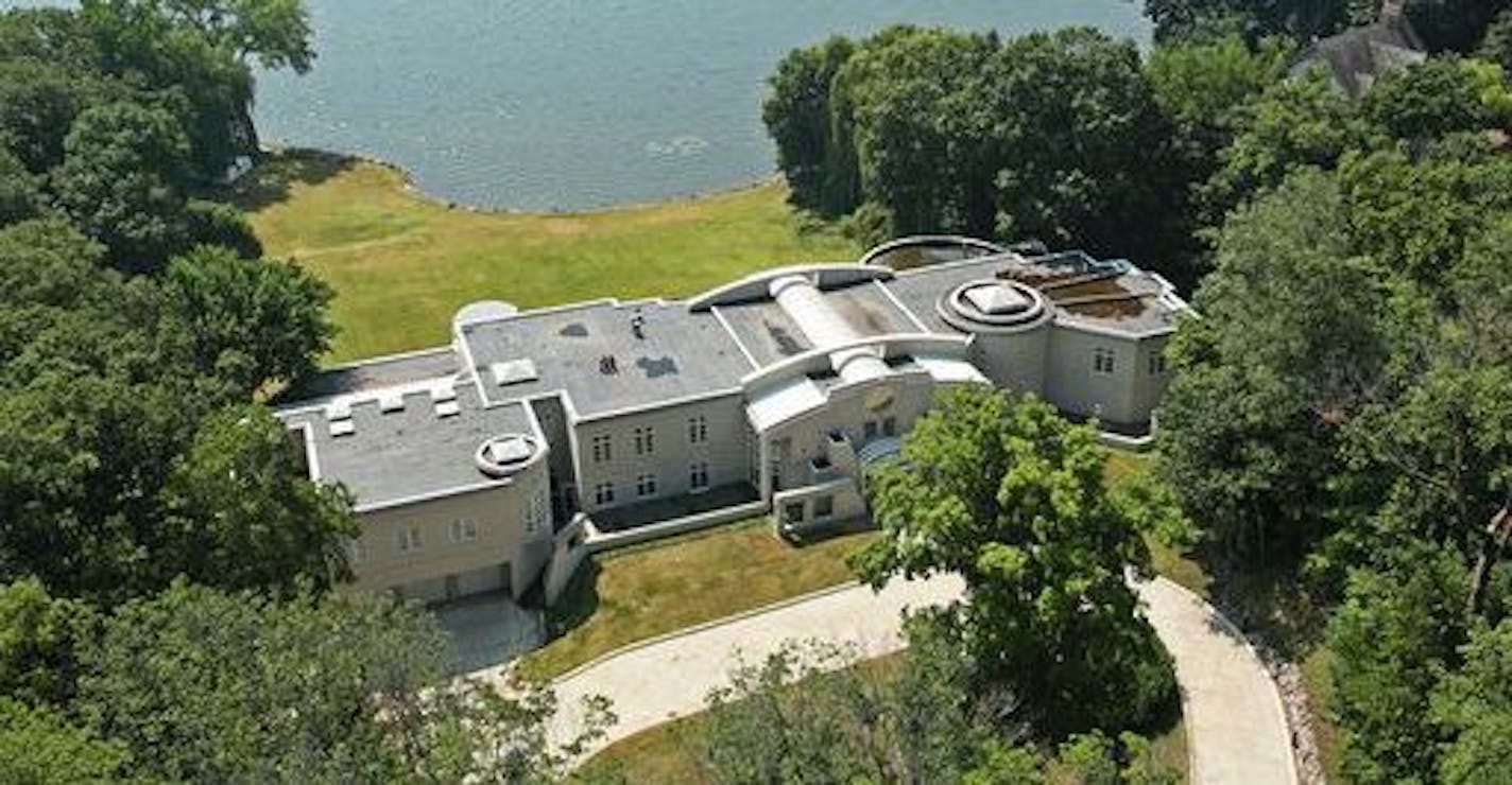 Spacecrafting Aerial view of former home of music producer "Jimmy Jam" Harris on Lake Minnetonka.