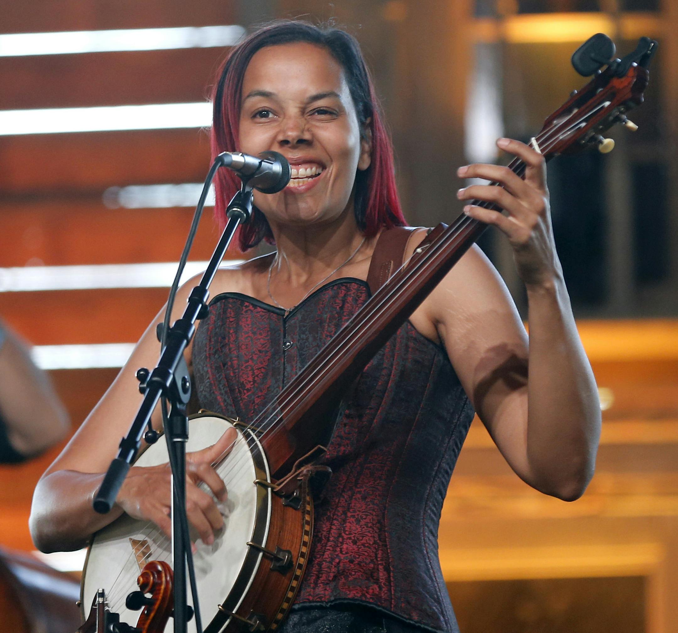 Rhiannon Giddens performs on the Mustang Stage on the first day of Stagecoach country music festival at the Empire Polo Fields in Indio, Calif., on April 28, 2017. (Allen J. Schaben / Los Angeles Times/TNS) ORG XMIT: 1458396