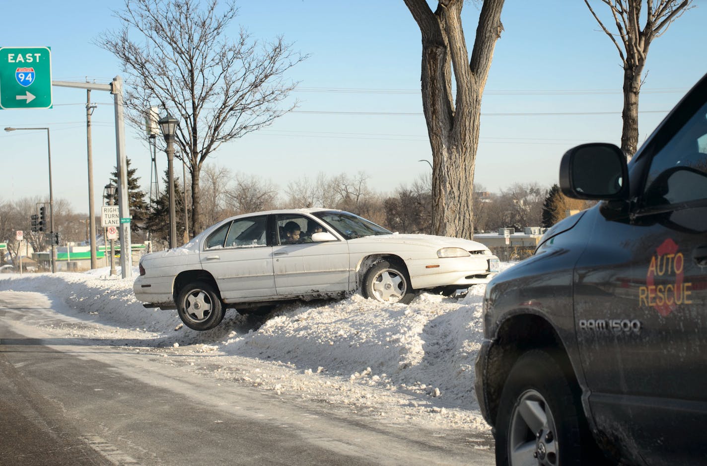 Slick icy conditions on Lexington Parkway in St. Paul contributed to a spinout Tuesday morning Jan. 28, 2014.