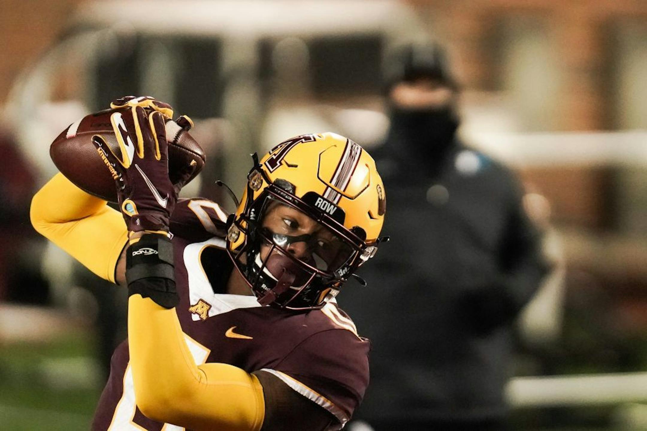 Minnesota Gophers wide receiver Rashod Bateman (0) warmed up before the Iowa game.