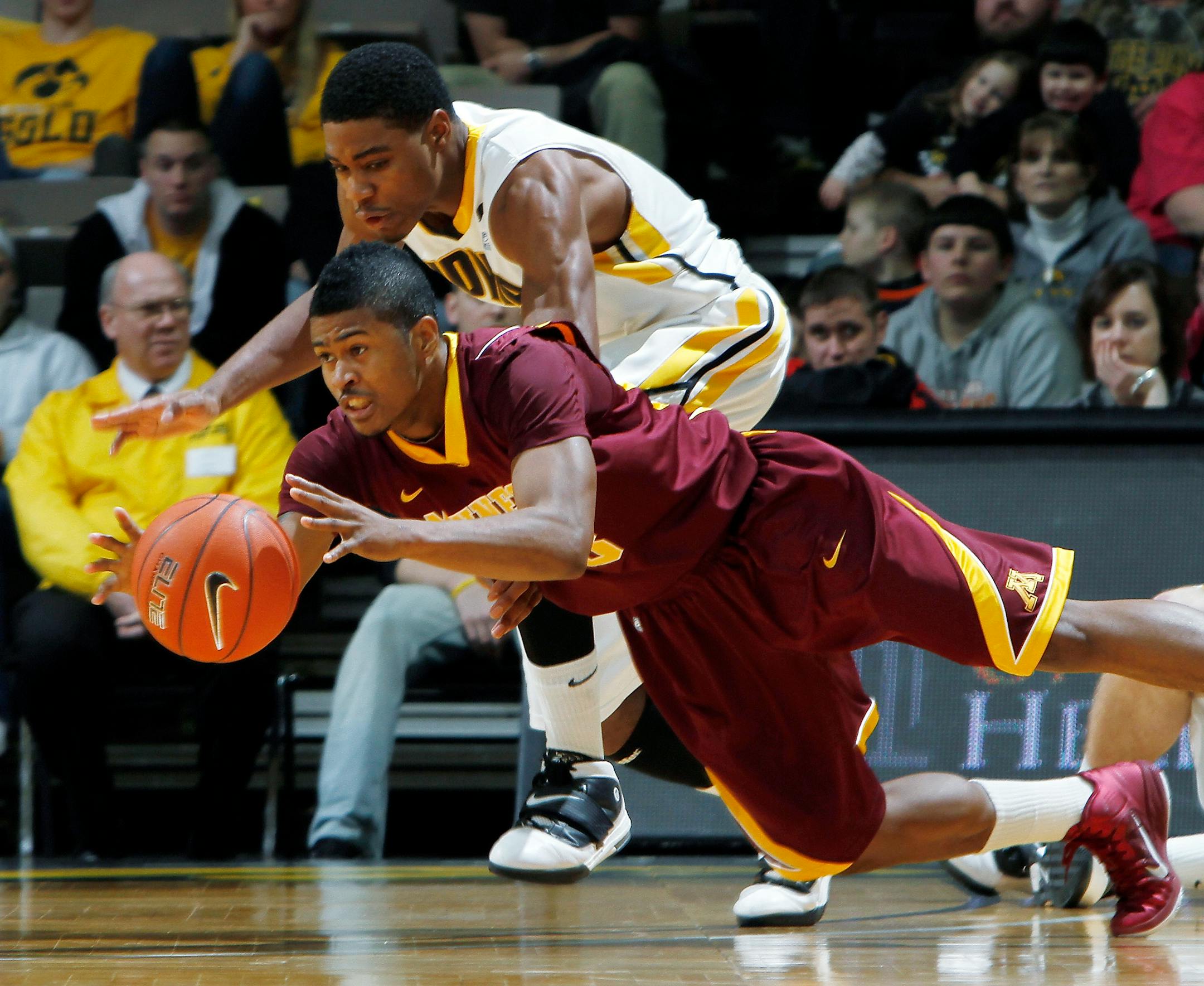 Gophers freshman point guard Maverick Ahanmisi (front) is expected to get his third start of the season Wednesday against Northwestern, enabling Blake Hoffarber to return to shooting guard.