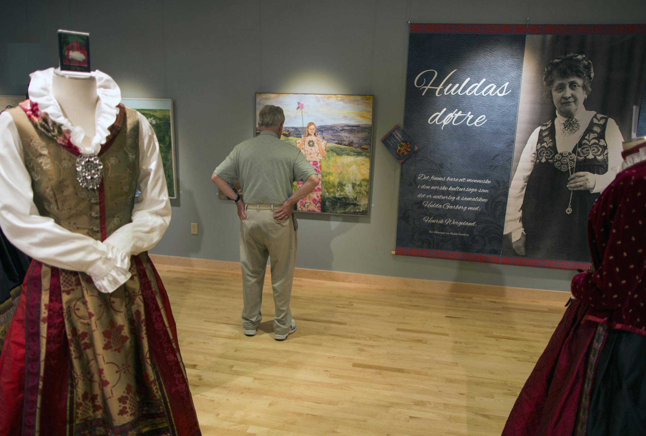The exhibit &#x201c;Norwegian Threads&#x201d; is now open at Norway House in Minneapolis, a formal gathering space for the Norwegian community.