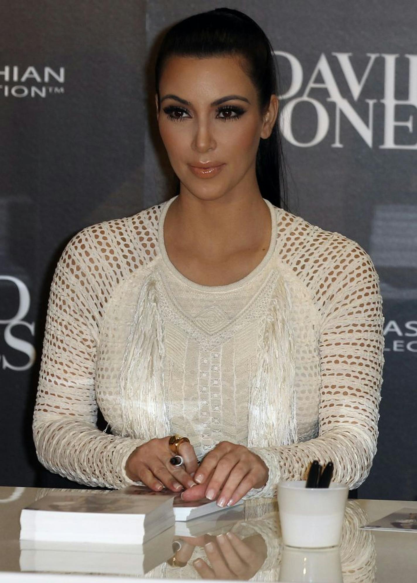 The 72-Day Wife, Kim Kardashian, has decided to make a $200,000 charitable donation in lieu of returning wedding gifts.