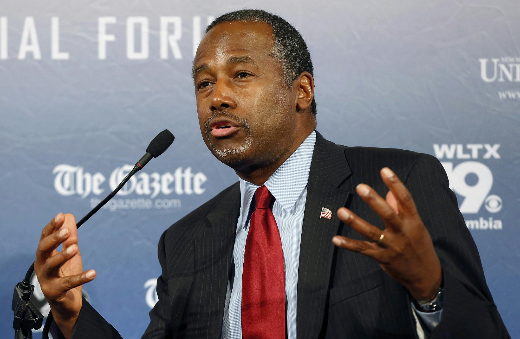 Republican presidential candidate and retired neurosurgeon Ben Carson