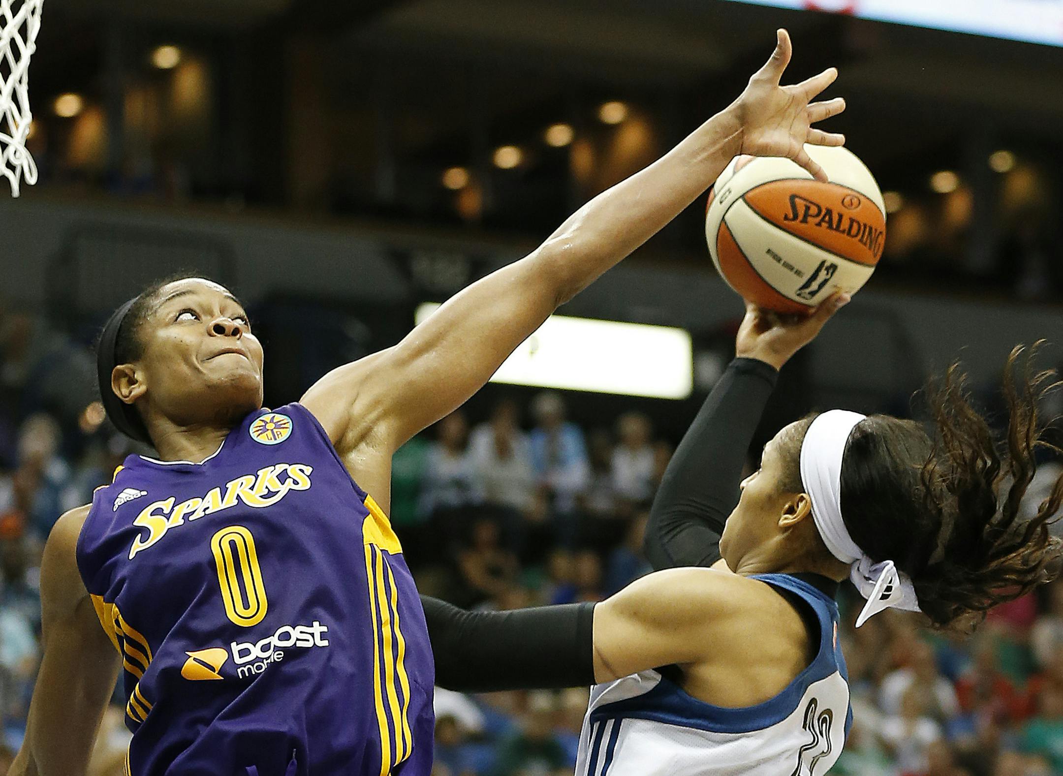 Los Angeles Sparks guard Alana Beard (0)