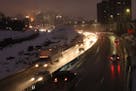 Traffic flows through a rainy I-35W, seen from the E. 26th St. Bridge Thursday, Dec. 27, 2018, in Minneapolis, MN.] DAVID JOLES &#x2022; david.joles@s