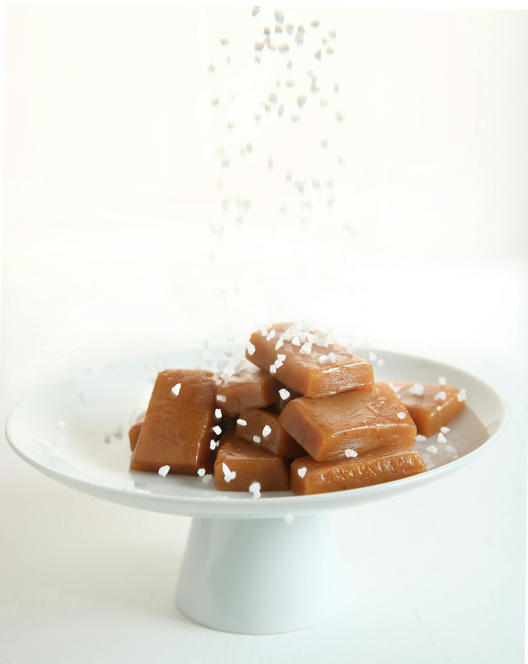A sprinkling of flaky finishing salt makes a dramatic textural and flavor contrast to the buttery, soft caramels. (Food styling by Corrine Kozlak.) (E. Jason Wambsgans/Chicago Tribune/TNS) ORG XMIT: 1163616