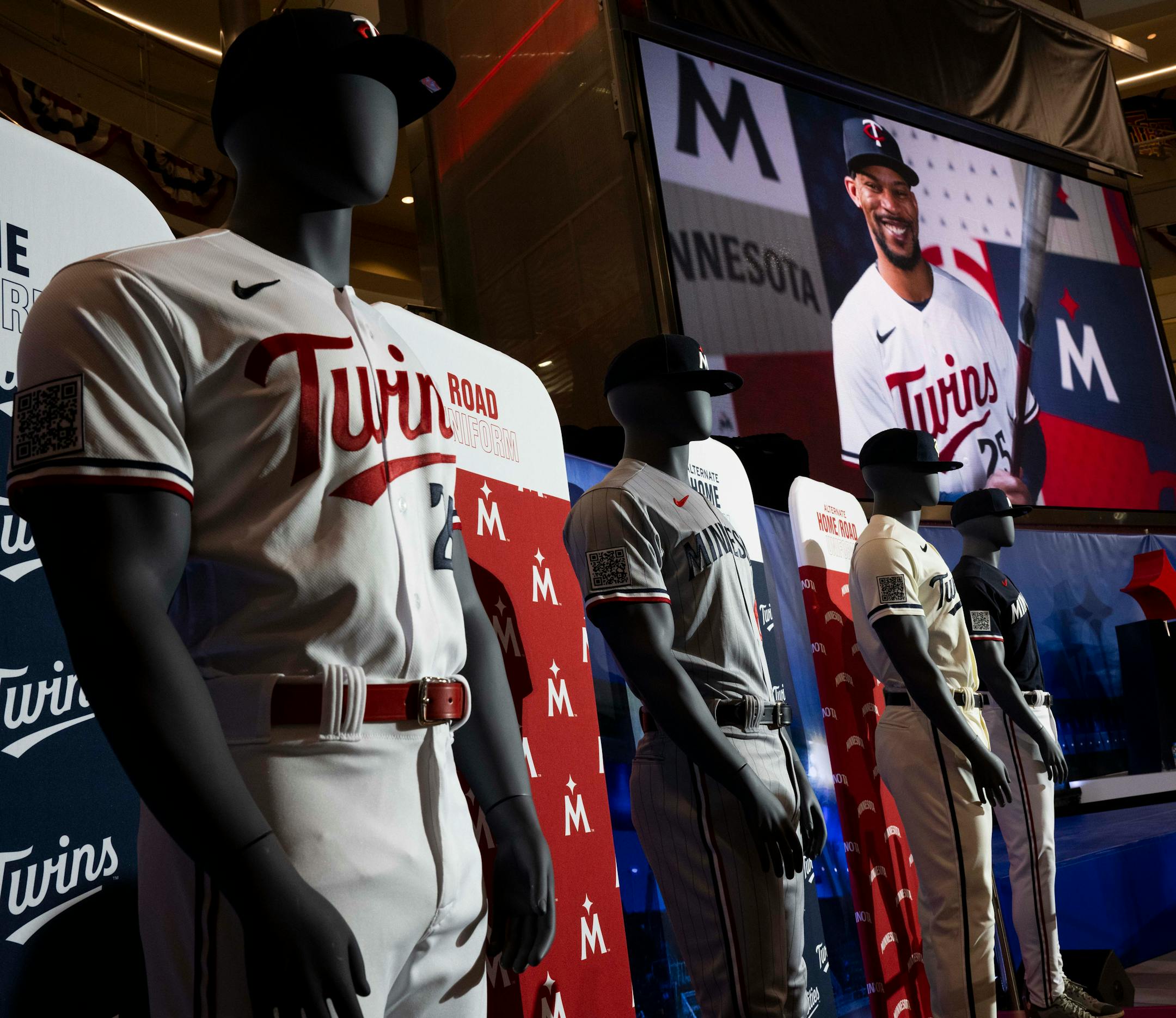 Mannequins don the new Twins jersey designs.
