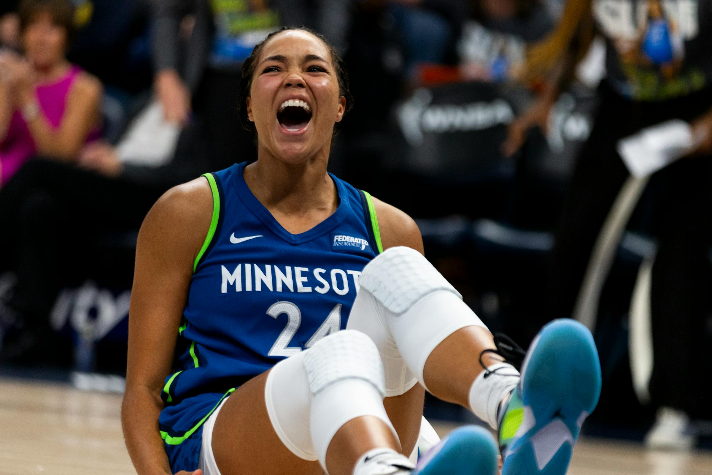 All-Star Courtney Williams shines with 25 points as Lynx beat Chicago 80-75