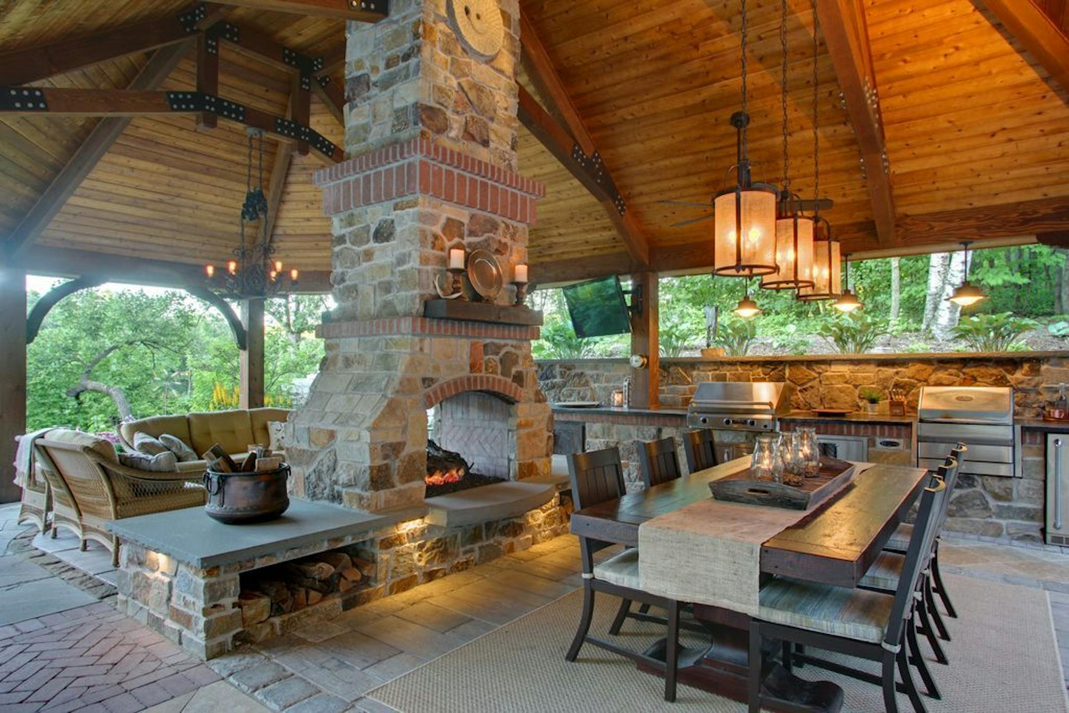 The project was created by Mom's Design Build.
