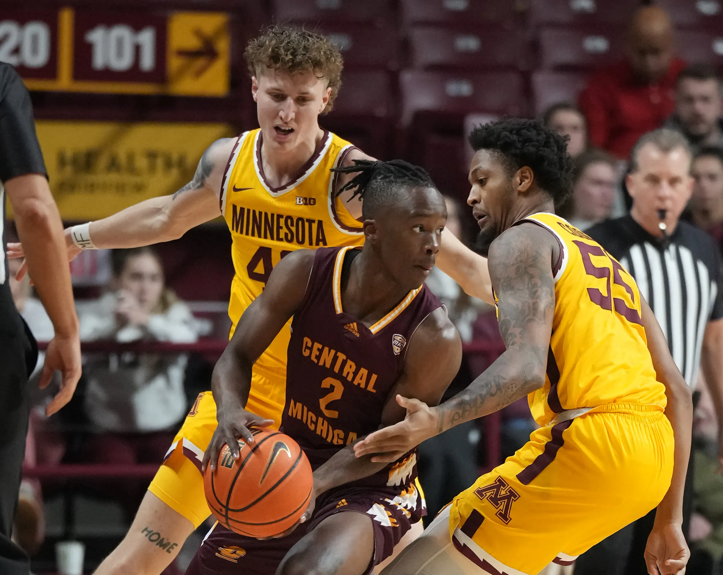 Gophers men's basketball bounces back with 68-60 victory over Central ...