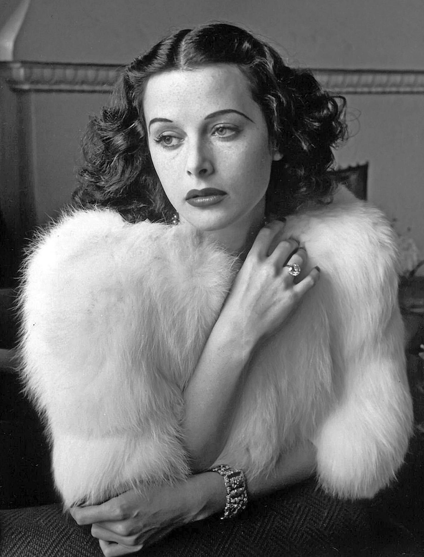 Hedy Lamarr - Glamorous portrait of movie actress Hedy Lamarr wearing white fox fur short jacket.1938 - &#xa9;Diltz/RDA/Everett Collection (00523921)