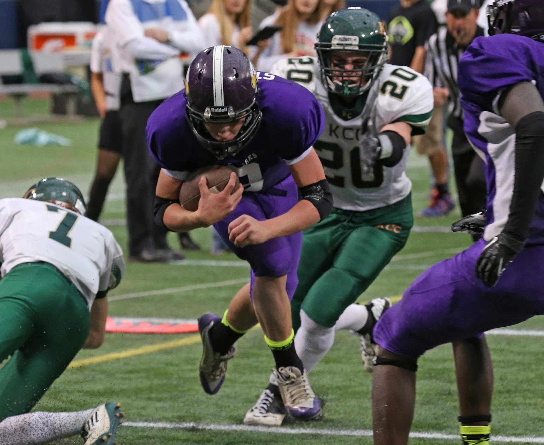 Minnesota State High School Prepbowl, Semifinals, Metrodome, 11/15/13. 9 Man, Kittson Central vs Grand Meadow. (center) Grand Meadow's Michael Stejskal ran the ball into the endzone for a touchdown in 2nd half action.] Bruce Bisping/Star Tribune bbisping@startribune.com Michael Stejskal/roster.