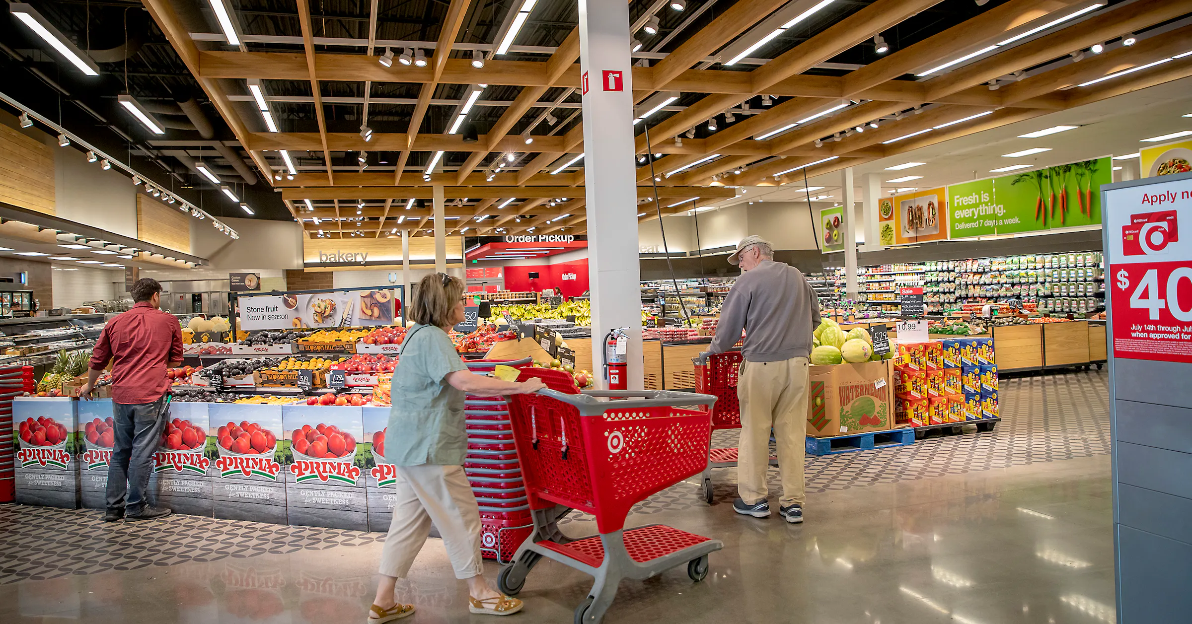 Target rolls out fresh grocery pickup nationwide