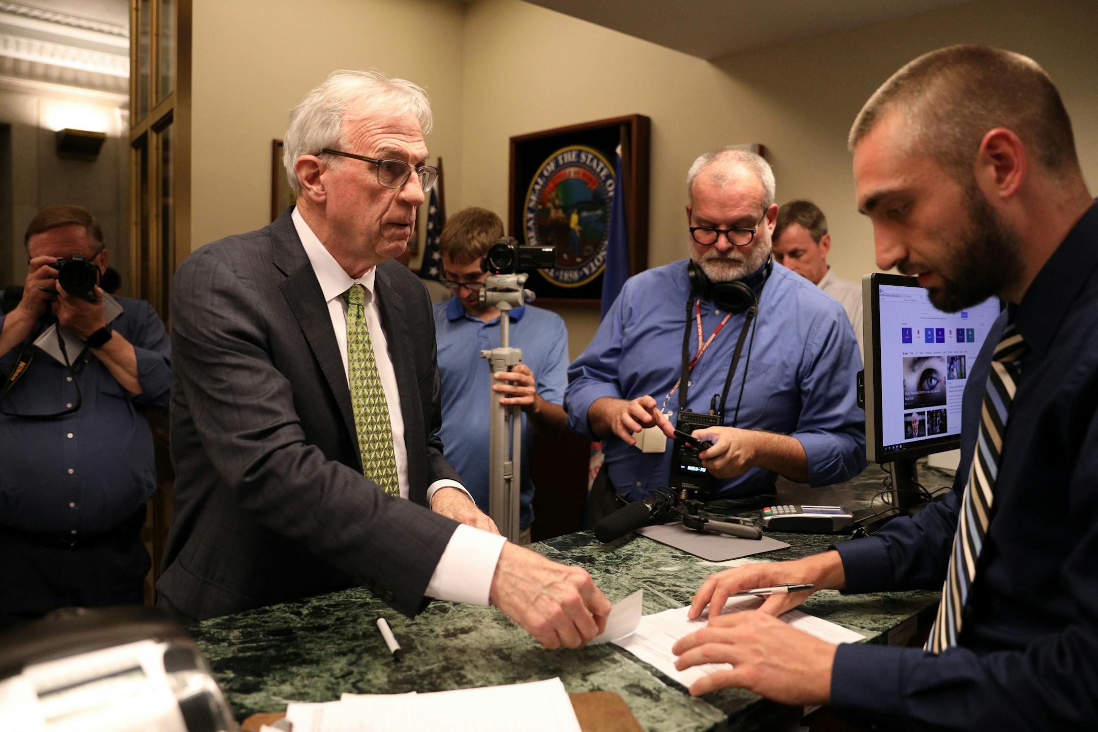Former Ramsey County attorney Tom Foley filed for attorney general in the final half hour before the deadline Tuesday.