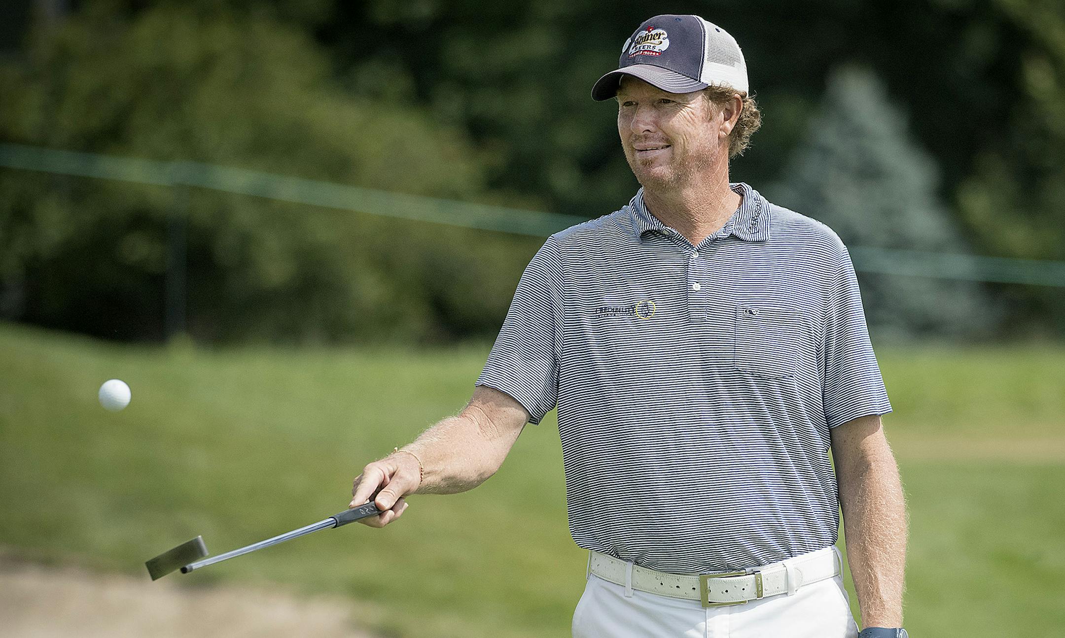 Tim Petrovic tipped a golf ball to the amateurs he was golfing with at the 3M Championship Pro-Am tournament, Wednesday, August 1, 2018 at the Tournament Players Club in Blaine, MN. ] ELIZABETH FLORES &#xef; liz.flores@startribune.com