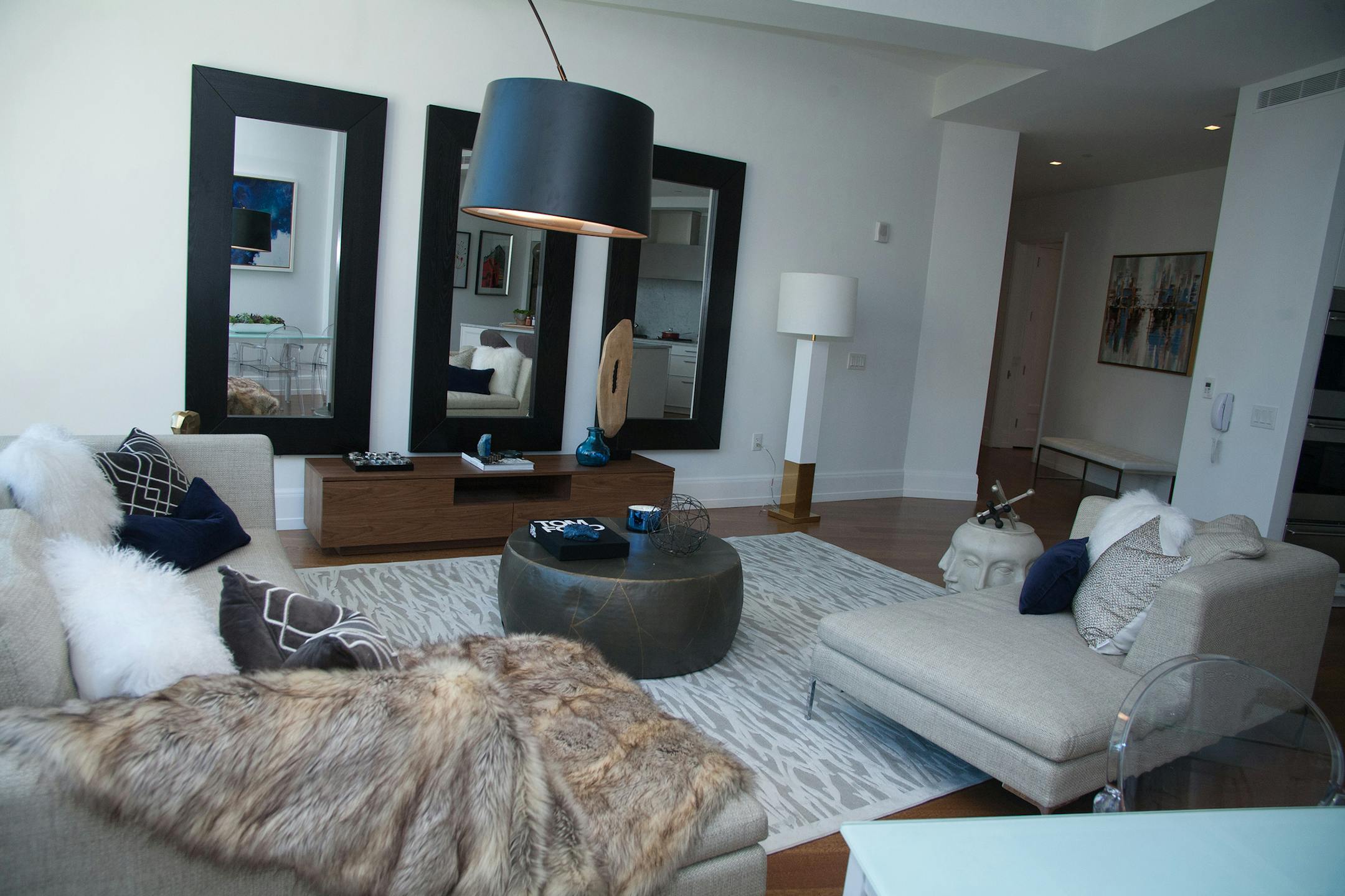 Neutral elements create an envionment that is soothing and luxurious. (Handout/TNS) ORG XMIT: 1196275