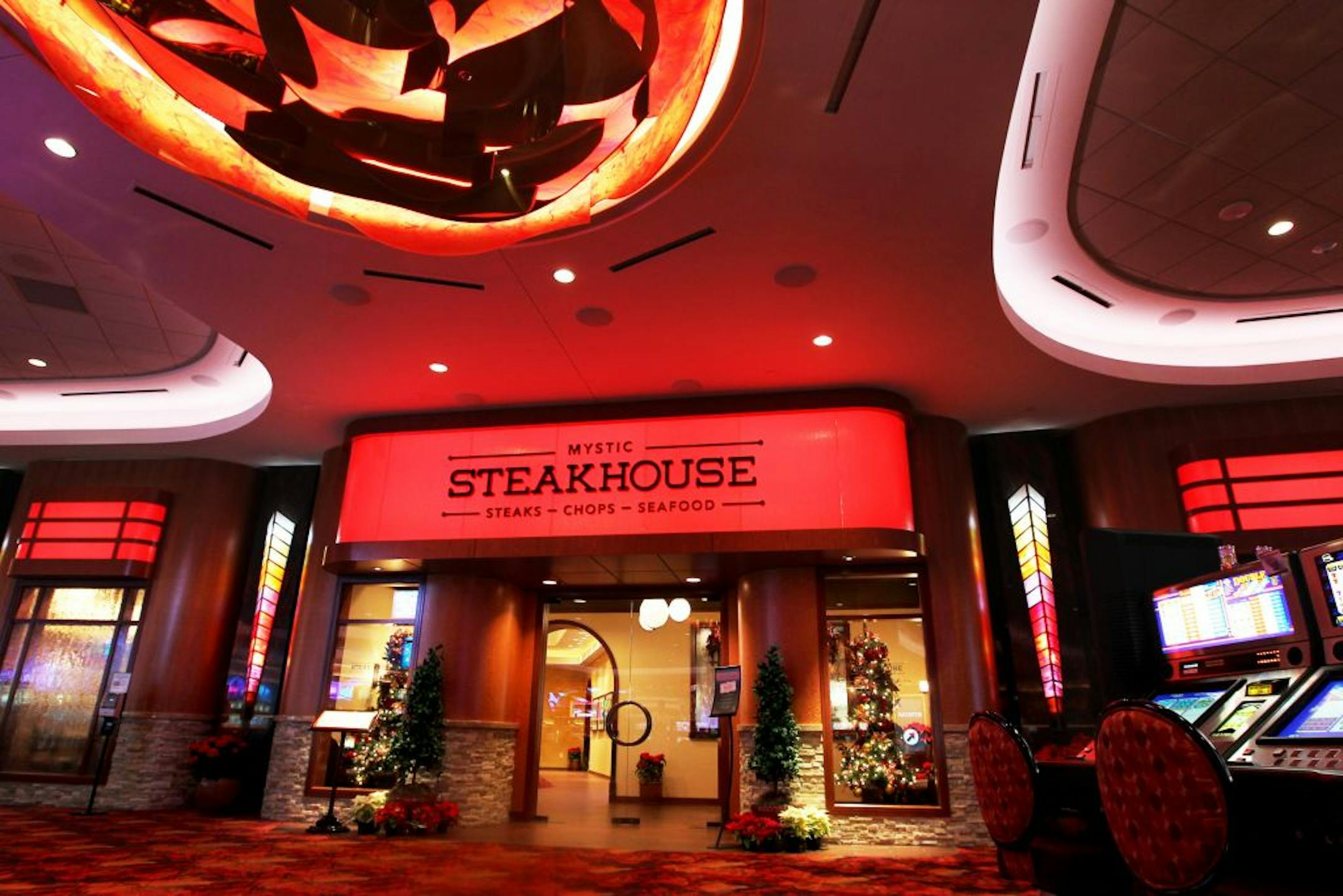 Diners who visited Mystic Lake's steakhouse Wednesday were the first in the Prior Lake gambling complex to be able to order alcohol.