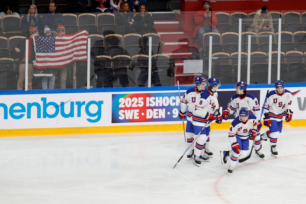 Minnesota lands bid to host 2026 world junior hockey tournament