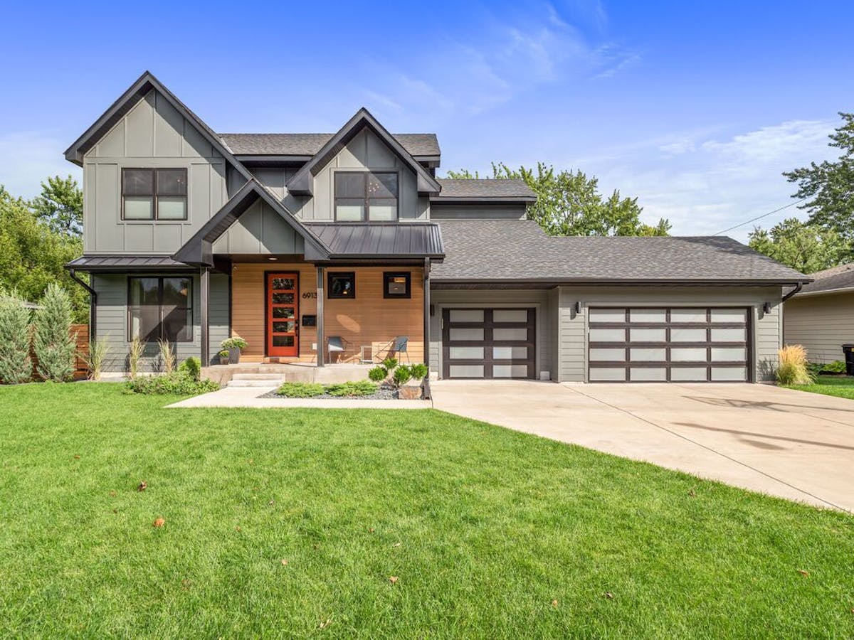 HGTV stars Brad and Heather Fox are selling their own home in Edina, listed for $1.25 million