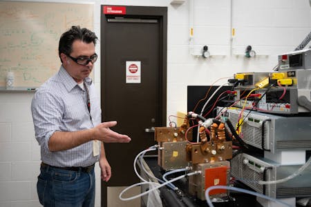 3M scientist Andy Steinbach explains the small-scale electrolyzers that use electricity to separate water into oxygen and hydrogen. The devices were u