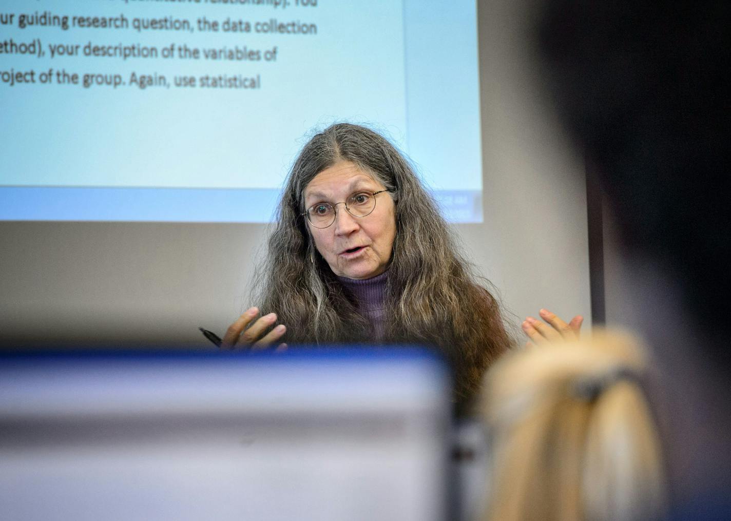 Prof. Irene Duranczyk teaches a statistics class using a free online textbook. She's one of the early adopters at the U of M to abandon expensive print texts for "Open Textbooks" that some say could save students millions of dollars. ] GLEN STUBBE * gstubbe@startribune.com Wednesday, October 14, 2015 In the past, students could expect to pay $160 for a single textbook in Prof. Irene Duranczyk's statistics course at the U. Now, they can get it for free. Duranczyk is one of a small but growing num