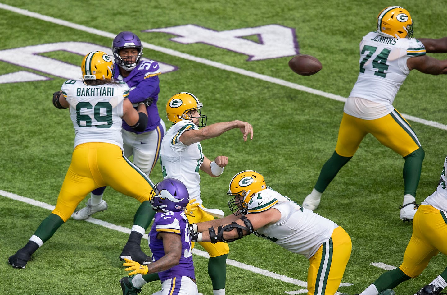 Packers quarterback Aaron Rodgers was protected in the pocket for a pass during the third quarter of Week 1 at U.S. Bank Stadium.