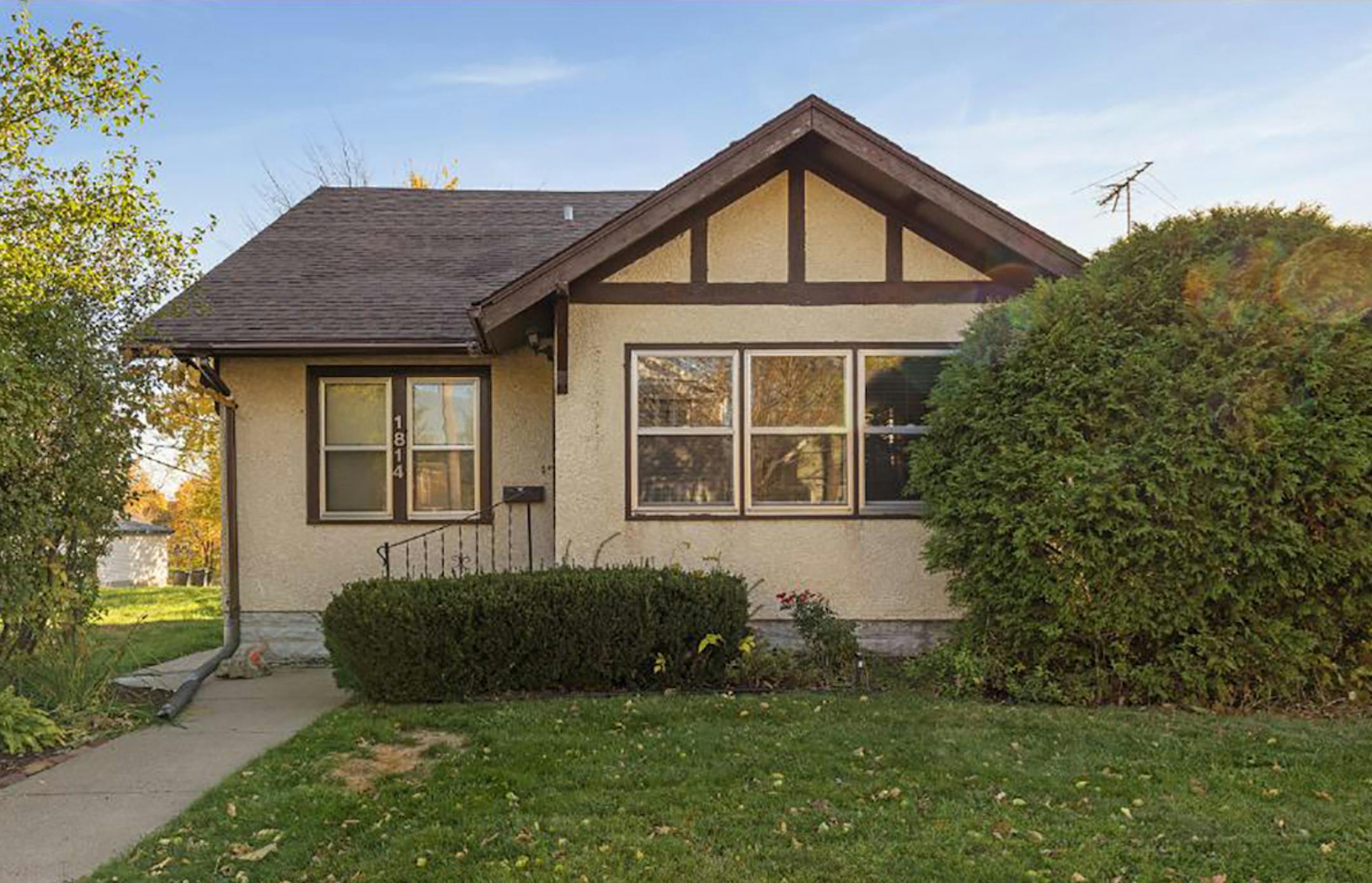 Minneapolis
Built in 1924, this two-bedroom, one-bath house located in the Willard-Hay neighborhood has 1,848 square feet and features a fireplace, vaulted ceilings, hardwood floors, formal dining room, eat-in kitchen, full basement and one-car detached garage. Listed by Kris Lindahl, Re/Max Results, 763-244-2060.