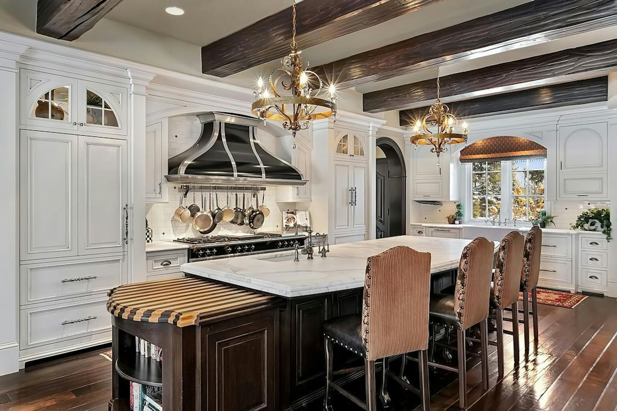 The kitchen has a large center island.