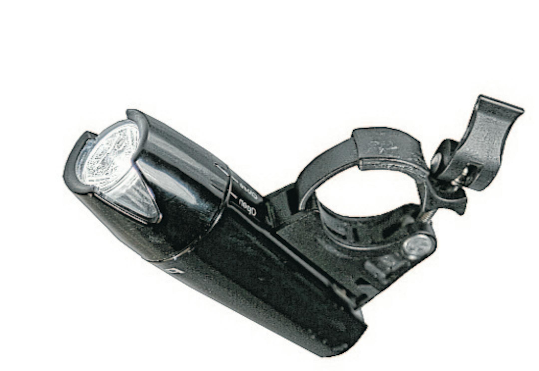 Vita.mn bike issue - focus on safety accessories.] BRIAN PETERSON ‚Ä¢ brian.peterson@startribune.com Minneapolis, MN 5/04/2014 ORG XMIT: MIN1405042321225353